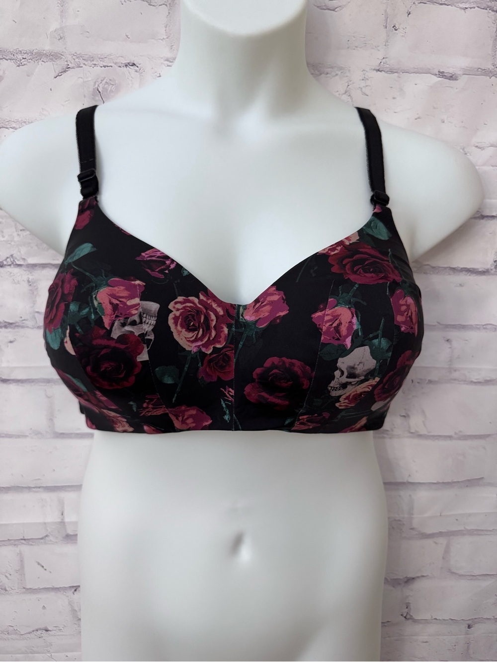 Torrid Plus Size Bra 42C Dream Wire Lightly Lined Floral Skulls Rockabilly Sexy